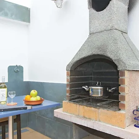 Holiday home Acomari